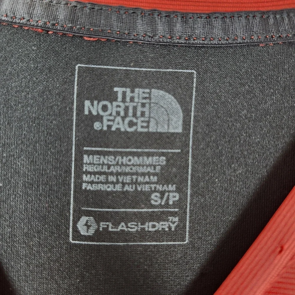 The North Face Shirt Mens Small Red FlashDry Short Sleeve Running Athletic Top